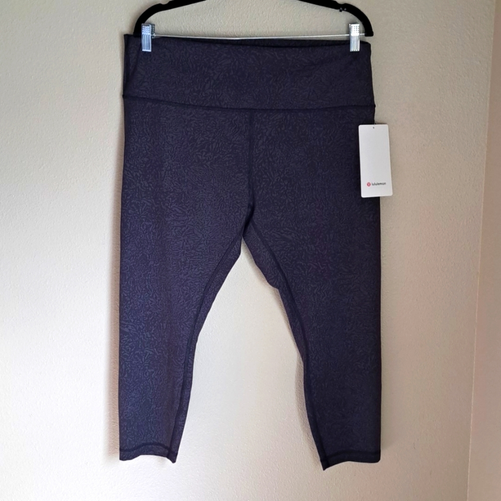 Women's NWT Lululemon Wunder Train HR Tight 25"